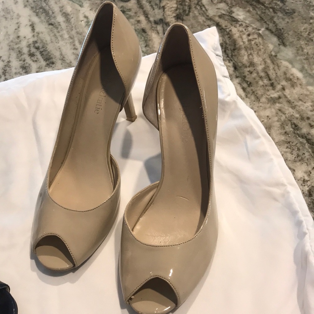 SOLD Kelly & Katie patent leather heels - Picture 4 of 11